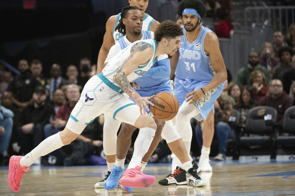 暗潮涌动 暗潮涌动