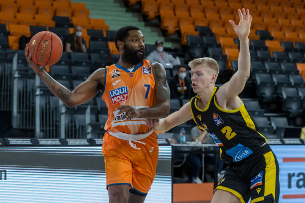 竞技世界的 竞技世界的